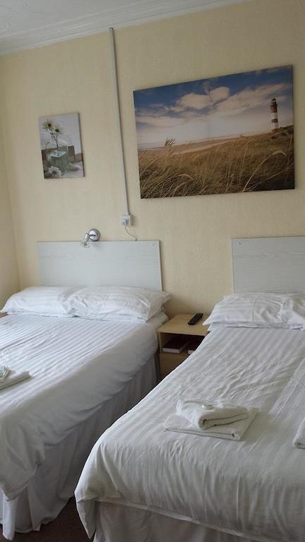 The Carlee Guest House Blackpool Room photo