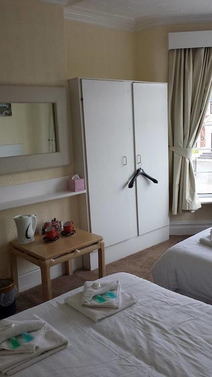 The Carlee Guest House Blackpool Exterior photo